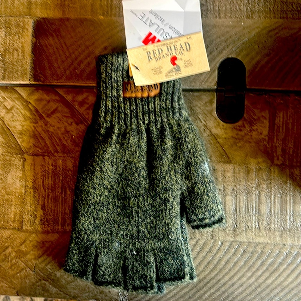 Red Head fingerless gloves